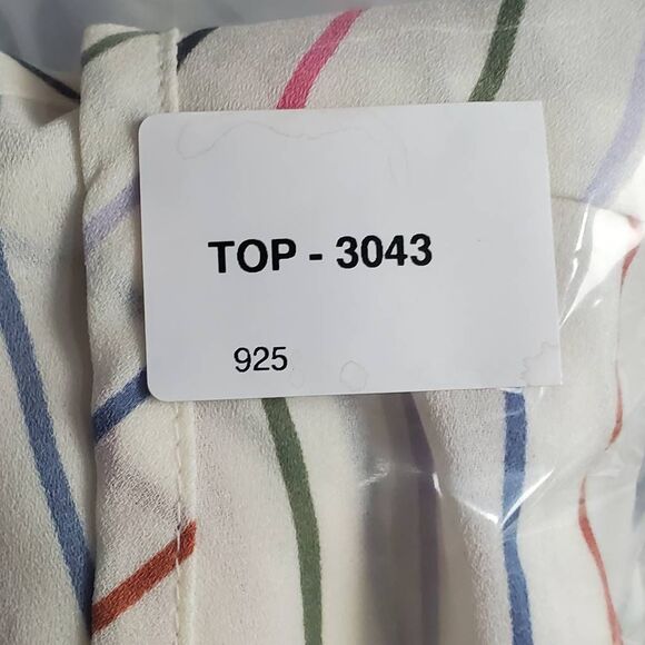 Maurices Women’s Sleeveless Blouse Large White Multicolor Striped Button Front - Picture 8 of 8